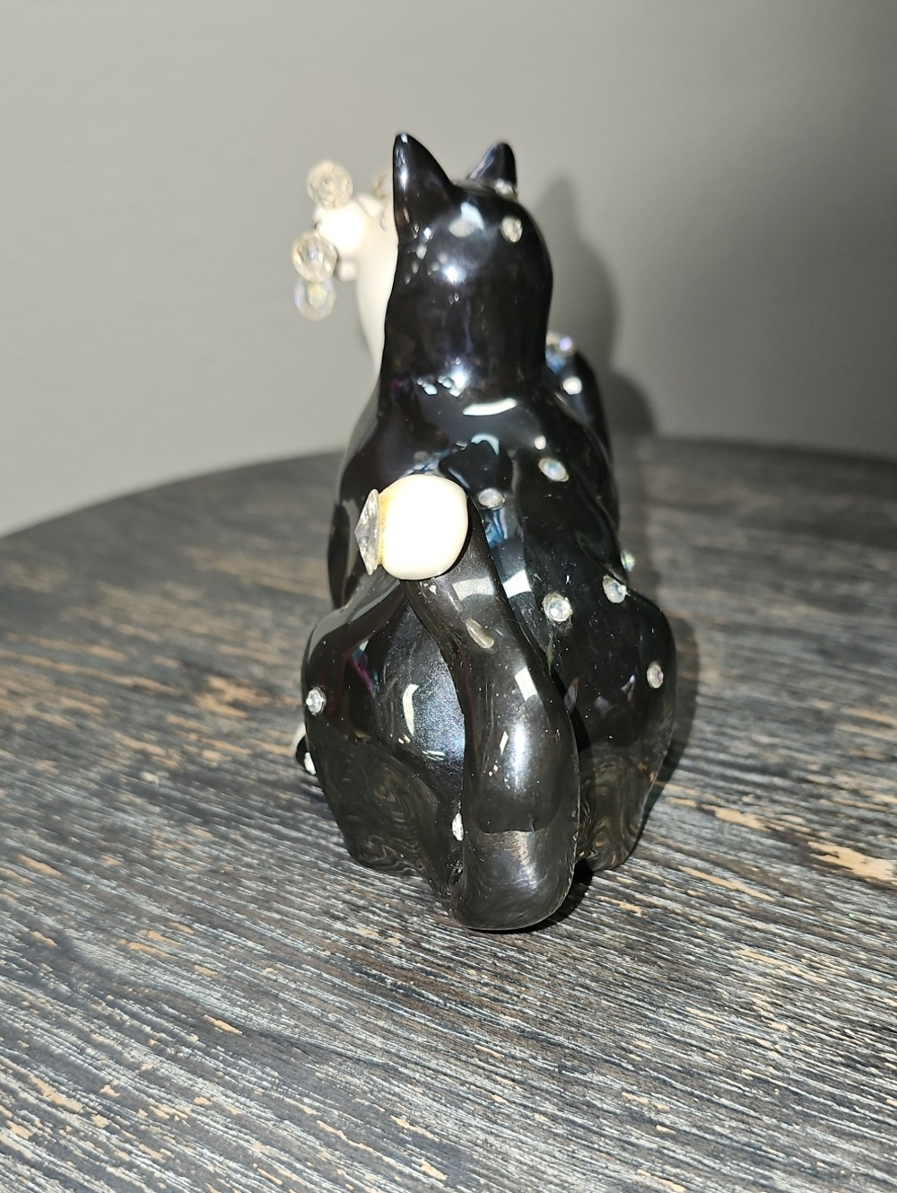 Amy Lacombe Cat With Rhinestones - Picture 4 of 6